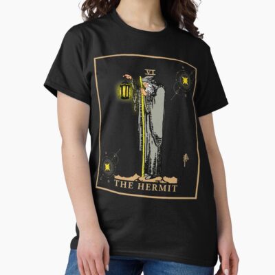 The Hermit Fortune Telling Tarot Design T-shirt