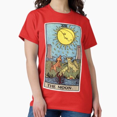The Moon Xviii Tarot Design T-shirt