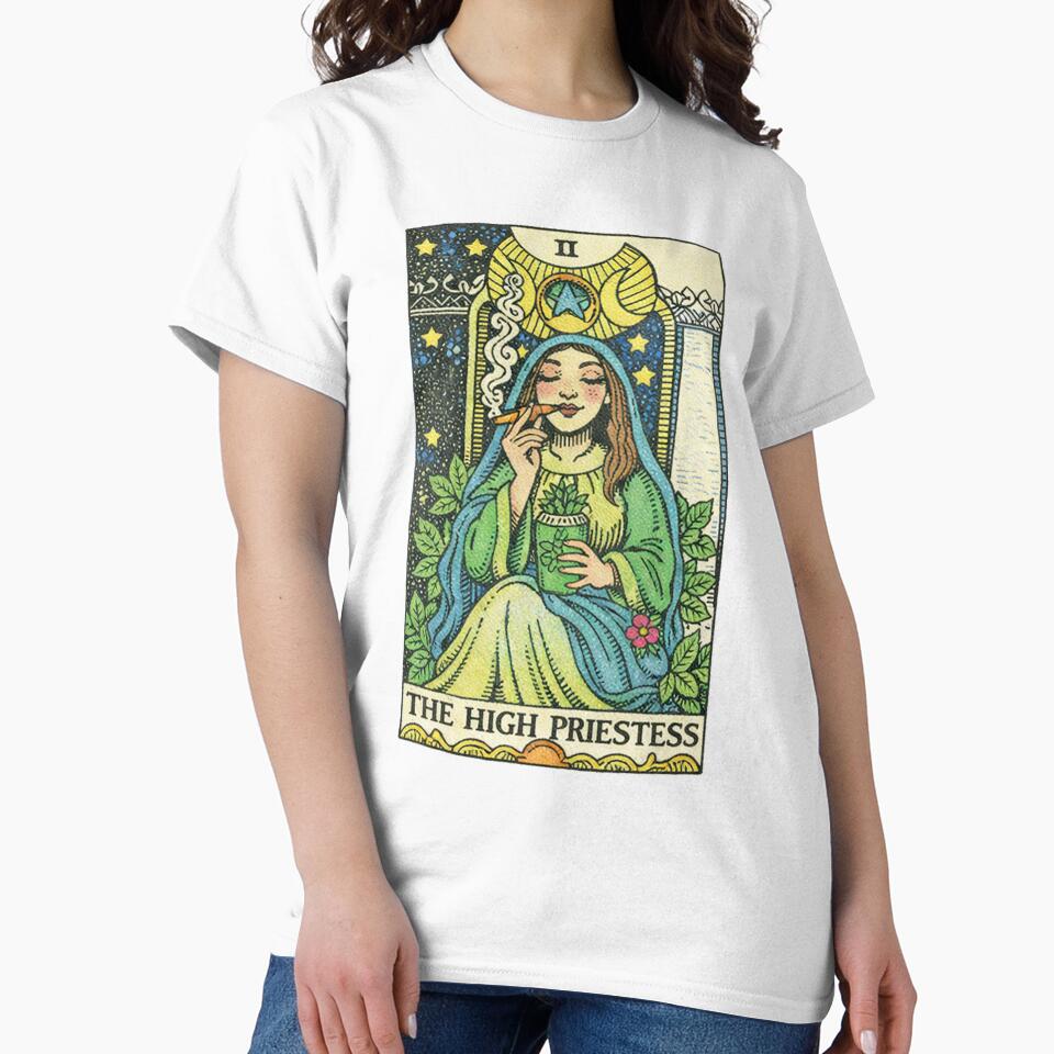 The High Priestess Classic Tarot Design T-shirt